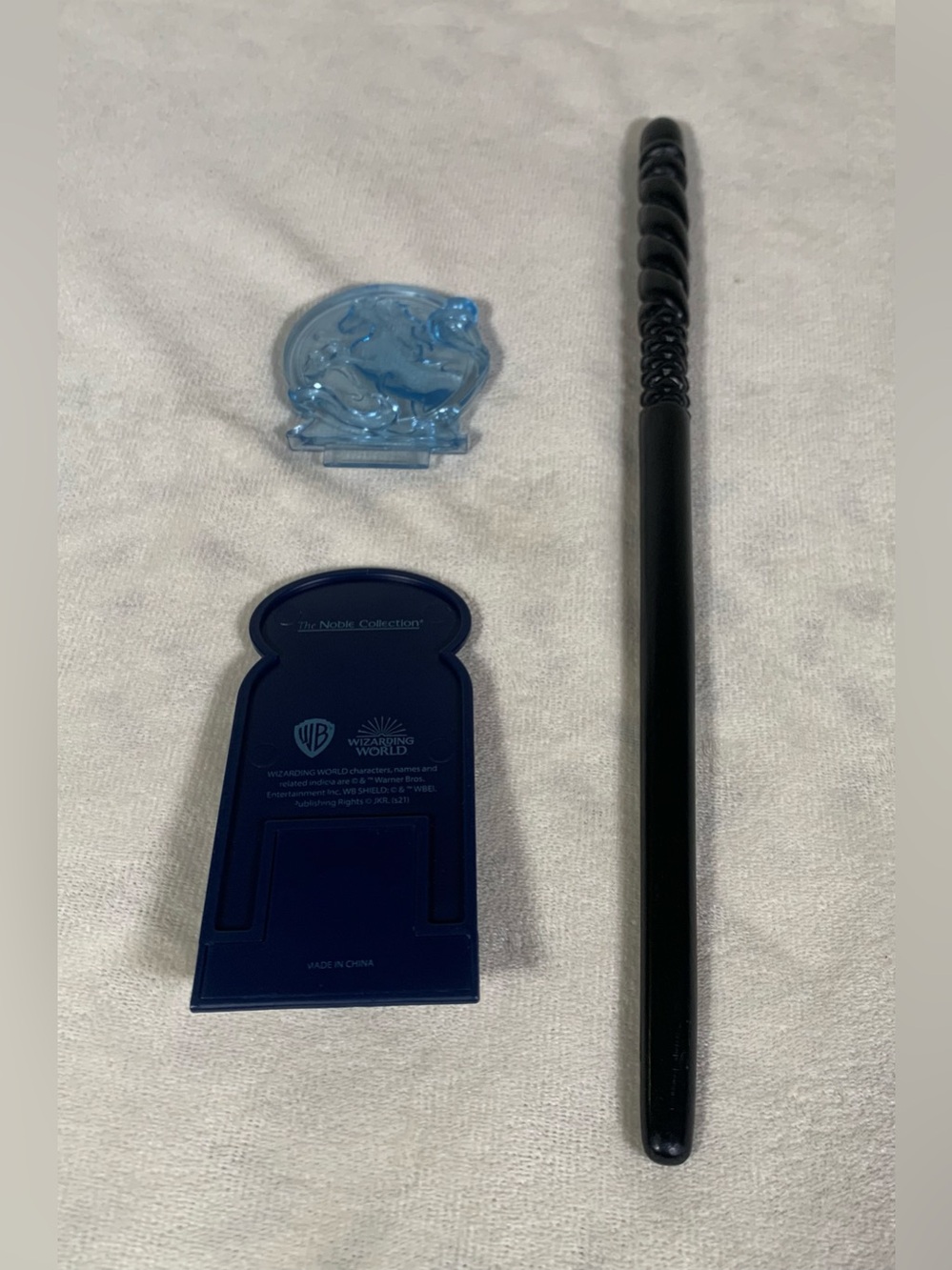 Harry Potter Bundle Figure 9 3/4 Sign Cook Book Ginny’s Wand - Picture 14 of 16